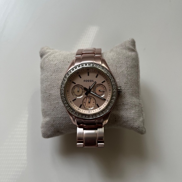 Fossil Rose Gold Pink Watch - Picture 5 of 5